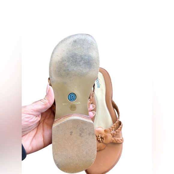 Nicole Cool Brown Leather Floral Braid Strap Sandals Slides Size 8.5 Flats - Picture 2 of 5